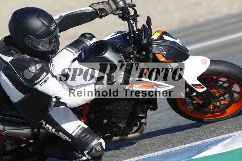 Archiv-2025/02 28.-31.01.2025 Moto Center Thun Jerez/gruen-green/4